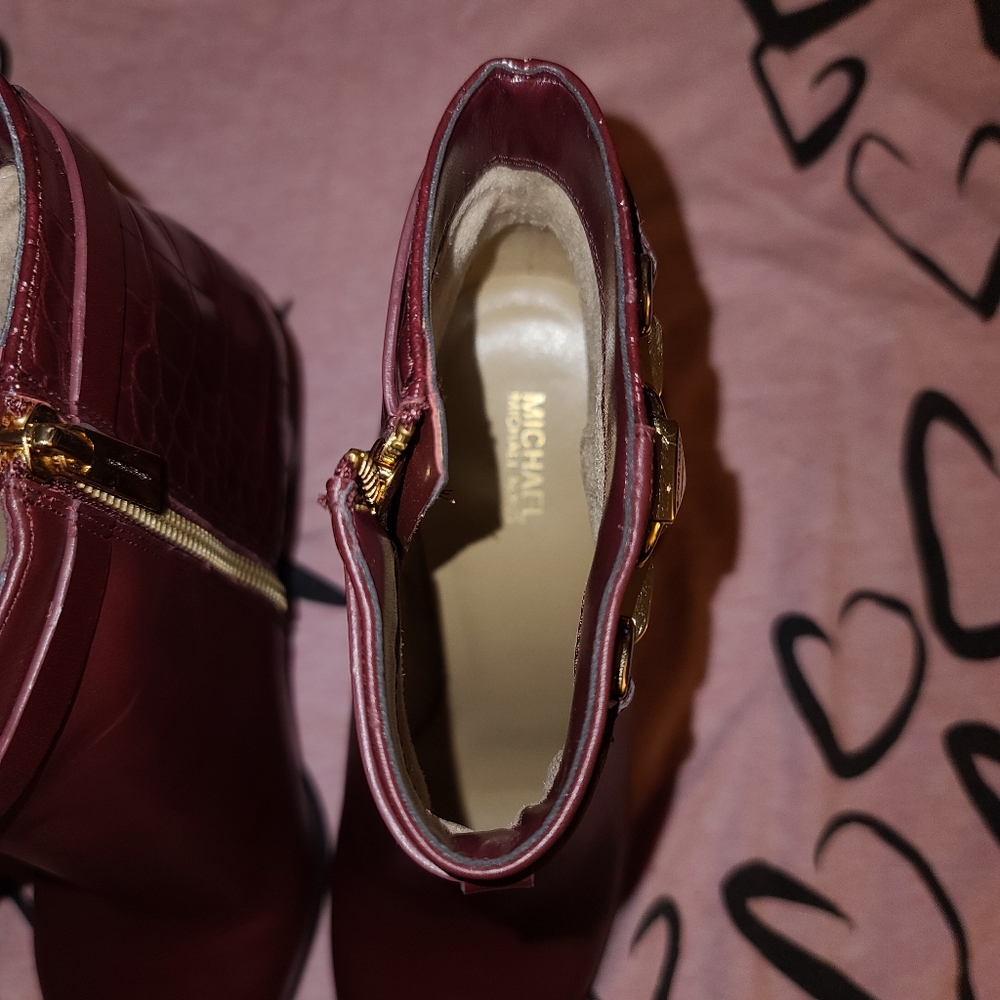 Micheal Kors Booties - Picture 5 of 11